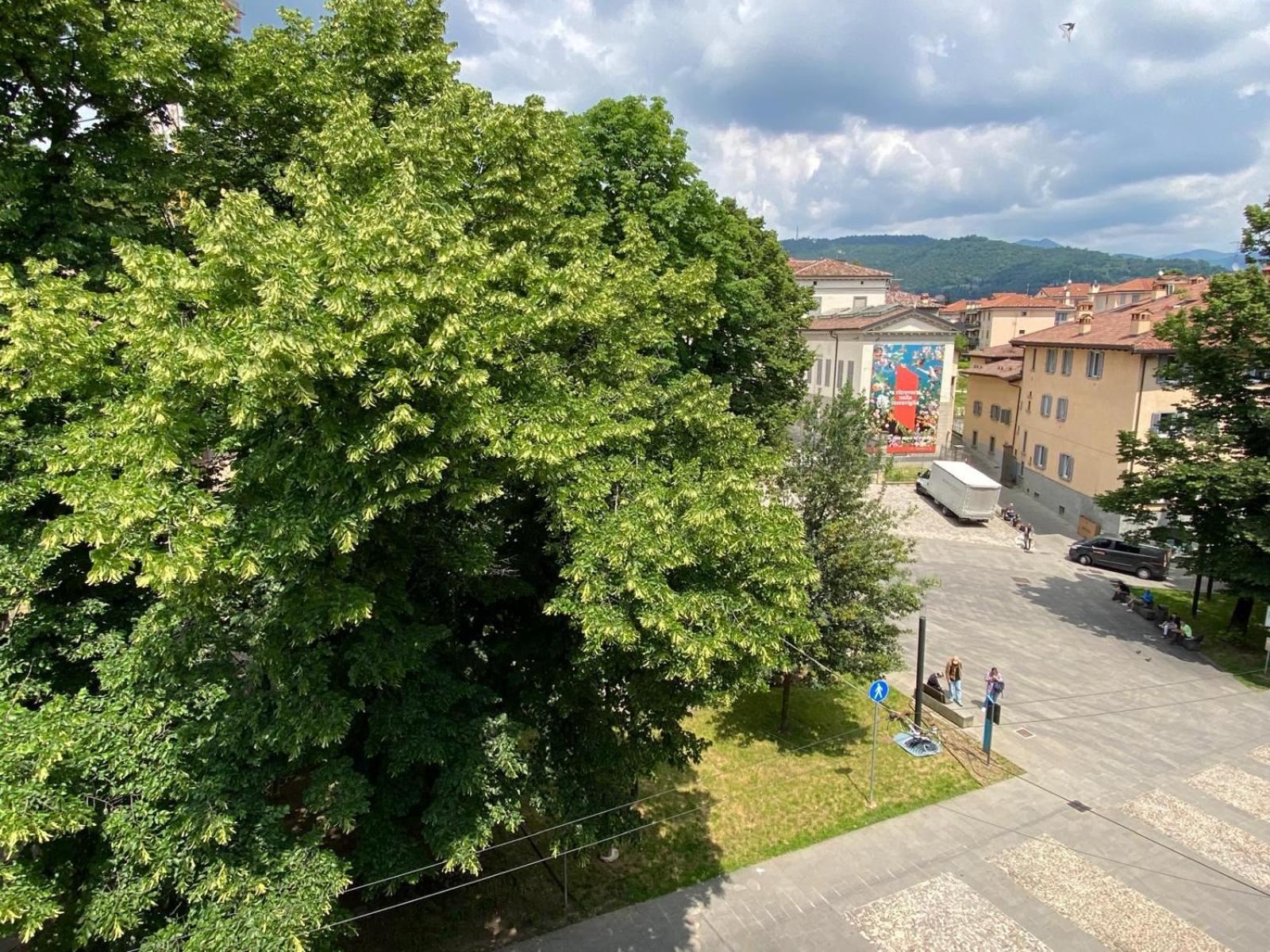 Nido Carrara - Immobili E Soluzioni Rent Apartment Bergamo Luaran gambar